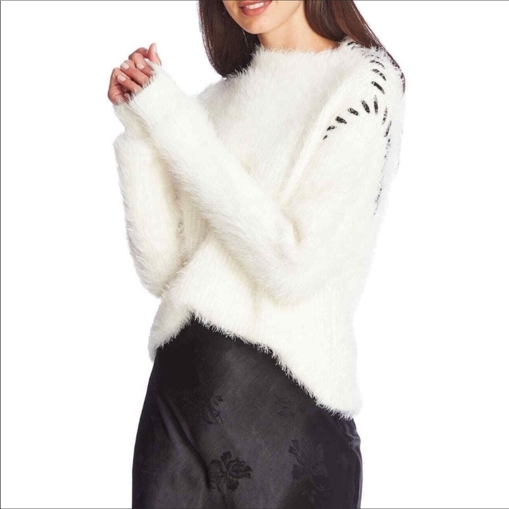 🔥 1. State ivory eyelash sweater fits Small. NWT gorgeous